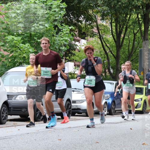 21.09.2025 - PSD Bank Halbmarathon Luisa Fischer http://msf.ph/oto/8929567 21.09.2025 11:48:16 Laufen 1711, 2467, 4009, 2466, 2378, 3418, 3961, 2473 meine-sportfotos.de