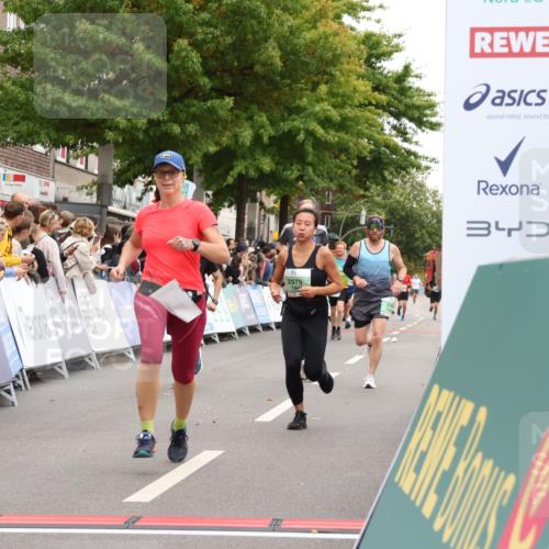 21.09.2025 - PSD Bank Halbmarathon Strokosch-Dieckow http://msf.ph/oto/8929601 21.09.2025 12:10:45 Ziel 1642, 1670, 2365, 2603, 2979, 3029, 3069, 3446 meine-sportfotos.de
