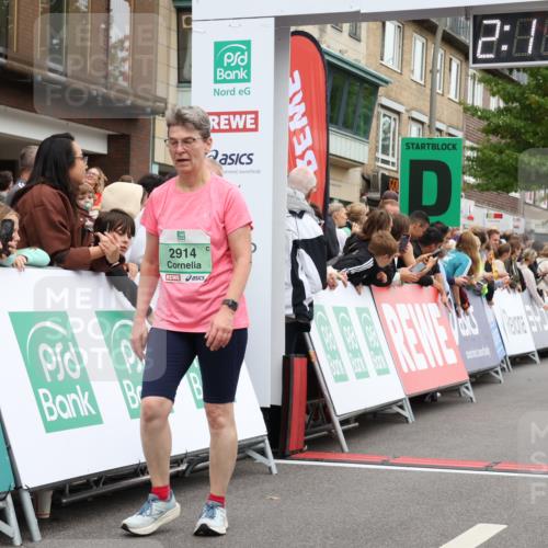 21.09.2025 - PSD Bank Halbmarathon Strokosch-Dieckow http://msf.ph/oto/8929744 21.09.2025 12:11:07 Ziel 2812, 2914, 3034, 3210, 3388 meine-sportfotos.de