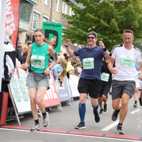 21.09.2025 - PSD Bank Halbmarathon Strokosch-Dieckow http://msf.ph/oto/8929817 21.09.2025 12:11:26 Ziel 1649, 2326, 2969, 3036, 3045, 3181, 3448, 3455, 3526 meine-sportfotos.de