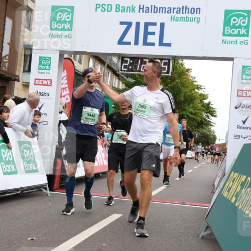 21.09.2025 - PSD Bank Halbmarathon Strokosch-Dieckow http://msf.ph/oto/8929833 21.09.2025 12:11:28 Ziel 1649, 2326, 2969, 3036, 3045, 3448, 3455, 3526 meine-sportfotos.de
