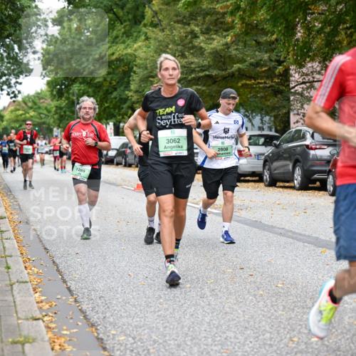 21.09.2025 - PSD Bank Halbmarathon Dr. Thomas Lammeyer http://msf.ph/oto/8929839 21.09.2025 10:49:23 Laufen 1289, 3062, 2808, 2656, 4915 meine-sportfotos.de