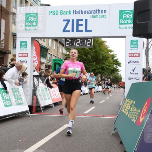 21.09.2025 - PSD Bank Halbmarathon Strokosch-Dieckow http://msf.ph/oto/8929895 21.09.2025 12:11:35 Ziel 1635, 1649, 2326, 2907, 3045, 3161, 3424, 3455, 3526 meine-sportfotos.de