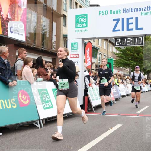 21.09.2025 - PSD Bank Halbmarathon Strokosch-Dieckow http://msf.ph/oto/8929923 21.09.2025 12:11:41 Ziel 1635, 1759, 2754, 2907, 3161, 3249, 3424, 3533 meine-sportfotos.de