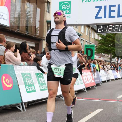 21.09.2025 - PSD Bank Halbmarathon Strokosch-Dieckow http://msf.ph/oto/8929959 21.09.2025 12:11:43 Ziel 1173, 1198, 1759, 2754, 2907, 3161, 3249, 3424, 3533 meine-sportfotos.de