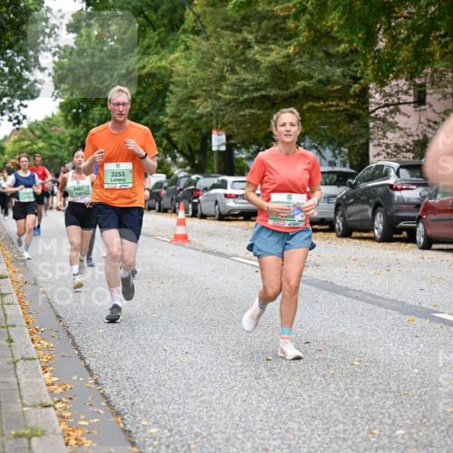 21.09.2025 - PSD Bank Halbmarathon Dr. Thomas Lammeyer http://msf.ph/oto/8930150 21.09.2025 10:49:40 Laufen 3407, 3253 meine-sportfotos.de