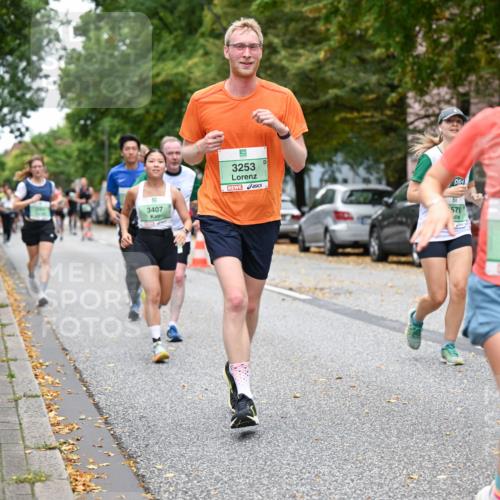 21.09.2025 - PSD Bank Halbmarathon Dr. Thomas Lammeyer http://msf.ph/oto/8930180 21.09.2025 10:49:41 Laufen 3407, 3253, 579, 3603 meine-sportfotos.de