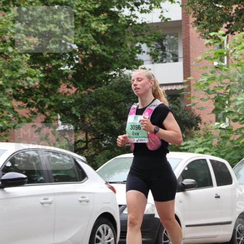 21.09.2025 - PSD Bank Halbmarathon Luisa Fischer http://msf.ph/oto/8930182 21.09.2025 11:50:53 Laufen 3056, 3 meine-sportfotos.de