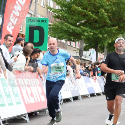 21.09.2025 - PSD Bank Halbmarathon Strokosch-Dieckow http://msf.ph/oto/8930238 21.09.2025 12:12:34 Ziel 1390, 1617, 2732, 2768, 3215, 3394, 3803, 4031 meine-sportfotos.de