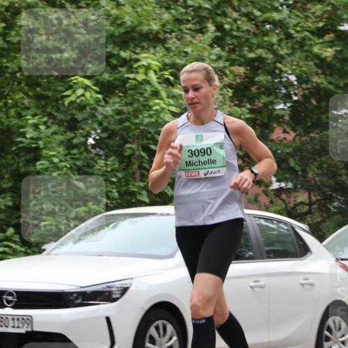 21.09.2025 - PSD Bank Halbmarathon Luisa Fischer http://msf.ph/oto/8930310 21.09.2025 11:51:26 Laufen 80, 1199, 3090 meine-sportfotos.de