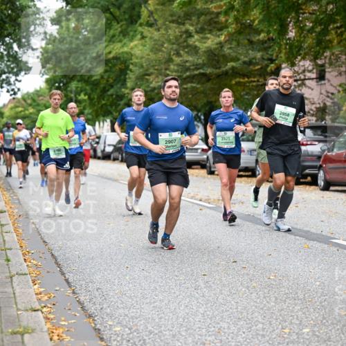 21.09.2025 - PSD Bank Halbmarathon Dr. Thomas Lammeyer http://msf.ph/oto/8930444 21.09.2025 10:49:58 Laufen 2907, 3325, 2958, 4915 meine-sportfotos.de