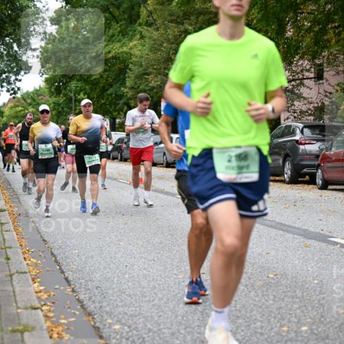 21.09.2025 - PSD Bank Halbmarathon Dr. Thomas Lammeyer http://msf.ph/oto/8930520 21.09.2025 10:50:02 Laufen 1198, 1173, 21656, 4915 meine-sportfotos.de