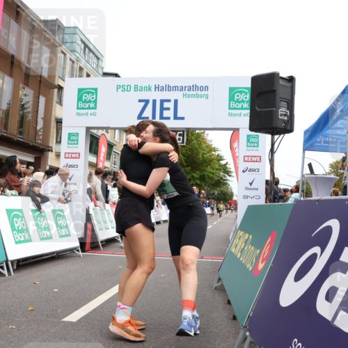 21.09.2025 - PSD Bank Halbmarathon Strokosch-Dieckow http://msf.ph/oto/8930543 21.09.2025 12:13:09 Ziel 1625, 2669, 2996, 3002, 3769 meine-sportfotos.de