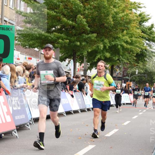 21.09.2025 - PSD Bank Halbmarathon Strokosch-Dieckow http://msf.ph/oto/8930600 21.09.2025 12:13:18 Ziel 1553, 2198, 3002, 3982 meine-sportfotos.de