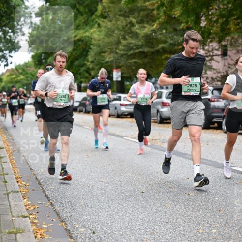 21.09.2025 - PSD Bank Halbmarathon Dr. Thomas Lammeyer http://msf.ph/oto/8930998 21.09.2025 10:50:30 Laufen 3262, 2716, 2628, 5571 meine-sportfotos.de
