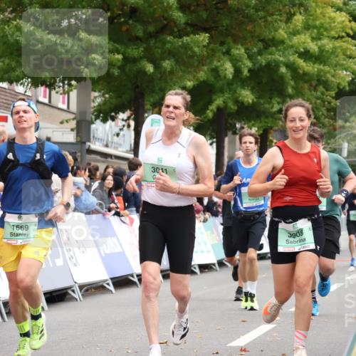 21.09.2025 - PSD Bank Halbmarathon Strokosch-Dieckow http://msf.ph/oto/8931003 21.09.2025 12:14:04 Ziel 1199, 1668, 1669, 2841, 2885, 3004, 3041, 3042, 3466, 3540, 3908 meine-sportfotos.de