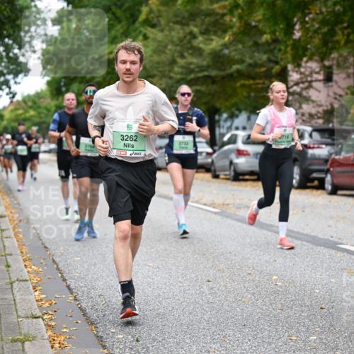 21.09.2025 - PSD Bank Halbmarathon Dr. Thomas Lammeyer http://msf.ph/oto/8931013 21.09.2025 10:50:31 Laufen 2768, 3262, 26, 21, 2732 meine-sportfotos.de