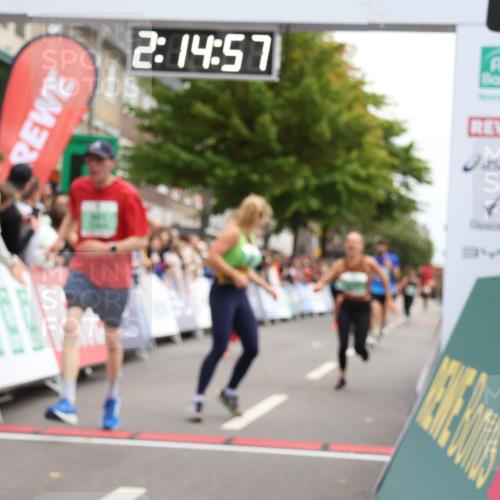 21.09.2025 - PSD Bank Halbmarathon Strokosch-Dieckow http://msf.ph/oto/8931124 21.09.2025 12:14:21 Ziel 1007, 1009, 1623, 2994, 3311, 3778 meine-sportfotos.de