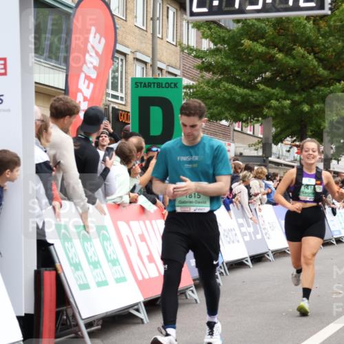 21.09.2025 - PSD Bank Halbmarathon Strokosch-Dieckow http://msf.ph/oto/8931217 21.09.2025 12:14:35 Ziel 1106, 1418, 1815, 1941, 2705, 2865, 3474 meine-sportfotos.de
