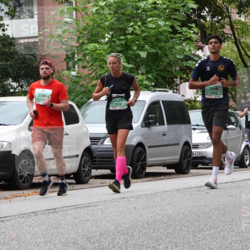 21.09.2025 - PSD Bank Halbmarathon Luisa Fischer http://msf.ph/oto/8931339 21.09.2025 11:56:00 Laufen 2396, 2623, 3418, 2896, 1673 meine-sportfotos.de