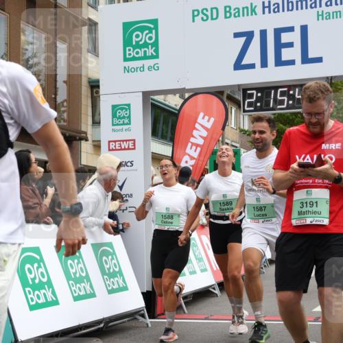 21.09.2025 - PSD Bank Halbmarathon Strokosch-Dieckow http://msf.ph/oto/8931344 21.09.2025 12:15:13 Ziel 1071, 1072, 1384, 1587, 1588, 1589, 1641, 3140, 3191, 3517, 3902 meine-sportfotos.de