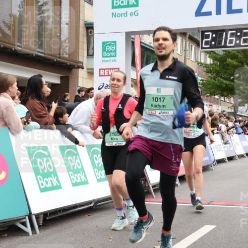 21.09.2025 - PSD Bank Halbmarathon Strokosch-Dieckow http://msf.ph/oto/8931414 21.09.2025 12:15:44 Ziel 1017, 1369, 2674, 3066, 3185, 3498, 4051 meine-sportfotos.de