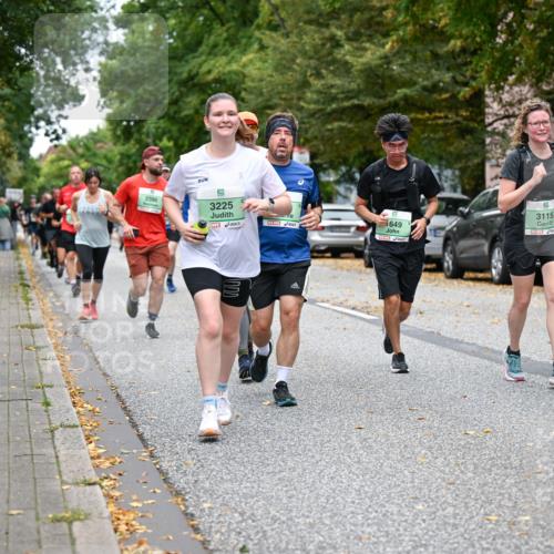 21.09.2025 - PSD Bank Halbmarathon Dr. Thomas Lammeyer http://msf.ph/oto/8931615 21.09.2025 10:51:07 Laufen 2396, 3225, 649, 3115, 4915 meine-sportfotos.de