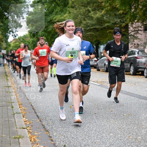 21.09.2025 - PSD Bank Halbmarathon Dr. Thomas Lammeyer http://msf.ph/oto/8931623 21.09.2025 10:51:07 Laufen 2396, 3225, 1649, 3115, 4915 meine-sportfotos.de