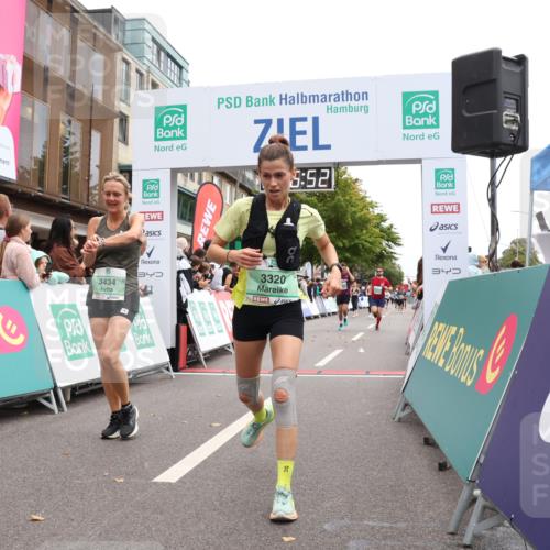 21.09.2025 - PSD Bank Halbmarathon Strokosch-Dieckow http://msf.ph/oto/8931678 21.09.2025 12:16:15 Ziel 1247, 2788, 3320, 3397, 3434 meine-sportfotos.de