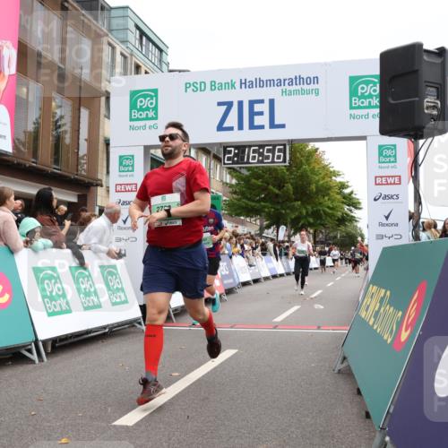 21.09.2025 - PSD Bank Halbmarathon Strokosch-Dieckow http://msf.ph/oto/8931714 21.09.2025 12:16:19 Ziel 1247, 2788, 3142, 3320, 3434, 3824 meine-sportfotos.de