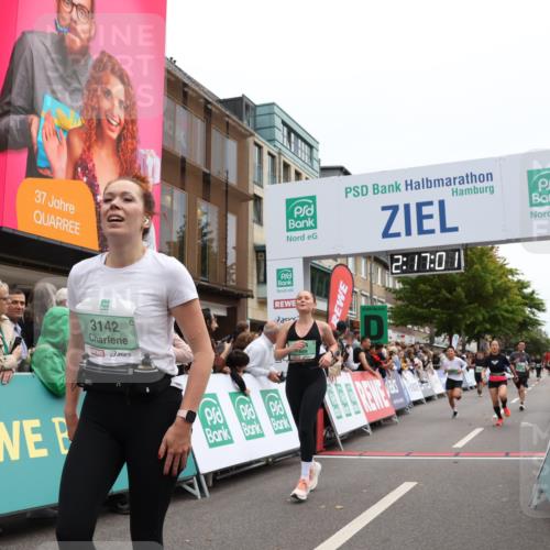 21.09.2025 - PSD Bank Halbmarathon Strokosch-Dieckow http://msf.ph/oto/8931764 21.09.2025 12:16:24 Ziel 1247, 2608, 2788, 3142, 3366, 3425, 3824 meine-sportfotos.de