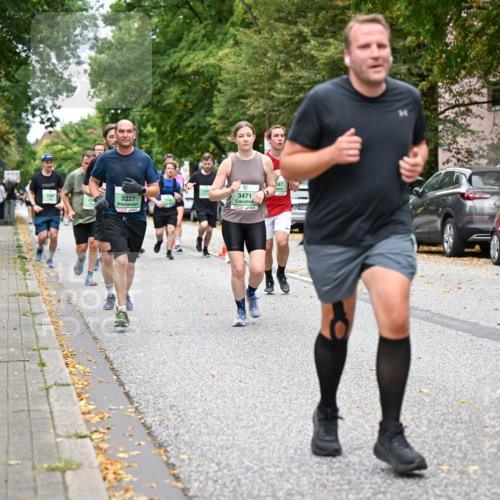 21.09.2025 - PSD Bank Halbmarathon Dr. Thomas Lammeyer http://msf.ph/oto/8931793 21.09.2025 10:51:17 Laufen 291, 3227, 3471, 247, 4915 meine-sportfotos.de