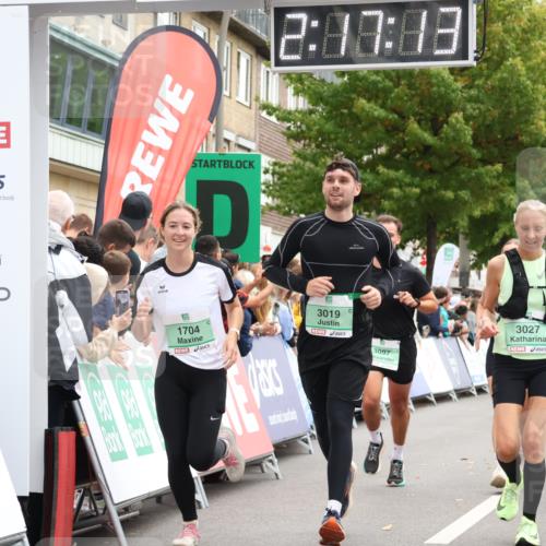 21.09.2025 - PSD Bank Halbmarathon Strokosch-Dieckow http://msf.ph/oto/8931852 21.09.2025 12:16:37 Ziel 1704, 2964, 3019, 3027, 3097, 3107, 4058 meine-sportfotos.de