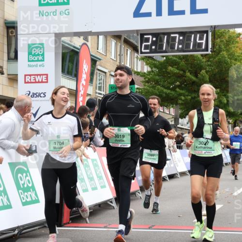 21.09.2025 - PSD Bank Halbmarathon Strokosch-Dieckow http://msf.ph/oto/8931862 21.09.2025 12:16:37 Ziel 1704, 2964, 3019, 3027, 3097, 3107, 4058 meine-sportfotos.de