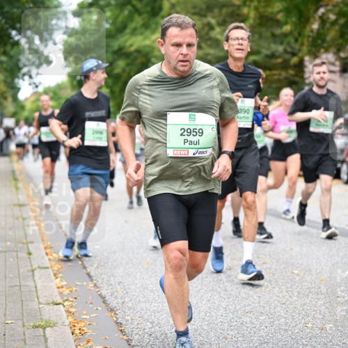 21.09.2025 - PSD Bank Halbmarathon Dr. Thomas Lammeyer http://msf.ph/oto/8931879 21.09.2025 10:51:23 Laufen 2996, 2959, 390, 1, 322 meine-sportfotos.de