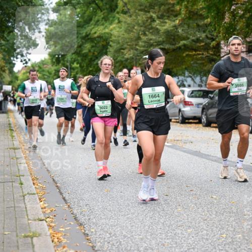 21.09.2025 - PSD Bank Halbmarathon Dr. Thomas Lammeyer http://msf.ph/oto/8932105 21.09.2025 10:51:33 Laufen 2518, 3285, 3022, 1664, 3986, 4915 meine-sportfotos.de