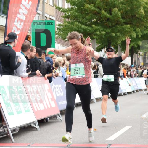 21.09.2025 - PSD Bank Halbmarathon Strokosch-Dieckow http://msf.ph/oto/8932149 21.09.2025 12:17:22 Ziel 1061, 1105, 3334, 3496, 3609, 3874, 4032 meine-sportfotos.de