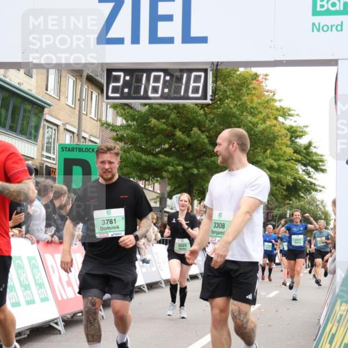 21.09.2025 - PSD Bank Halbmarathon Strokosch-Dieckow http://msf.ph/oto/8932212 21.09.2025 12:17:41 Ziel 1590, 2852, 3120, 3308, 3310, 3523, 3781, 4027 meine-sportfotos.de