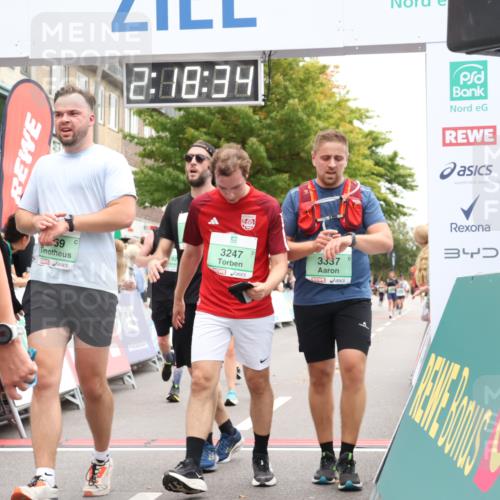 21.09.2025 - PSD Bank Halbmarathon Strokosch-Dieckow http://msf.ph/oto/8932266 21.09.2025 12:17:57 Ziel 1503, 2639, 2831, 2869, 2881, 3117, 3171, 3192, 3195, 3247, 3337, 3462, 4023 meine-sportfotos.de