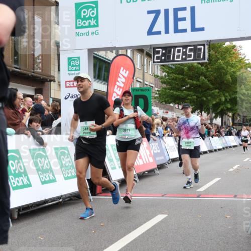 21.09.2025 - PSD Bank Halbmarathon Strokosch-Dieckow http://msf.ph/oto/8932341 21.09.2025 12:18:20 Ziel 1539, 2397, 3363, 3415, 3971 meine-sportfotos.de