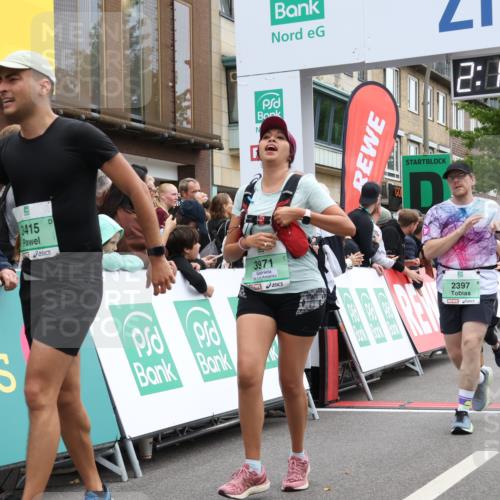 21.09.2025 - PSD Bank Halbmarathon Strokosch-Dieckow http://msf.ph/oto/8932350 21.09.2025 12:18:21 Ziel 1539, 2397, 3363, 3415, 3971 meine-sportfotos.de