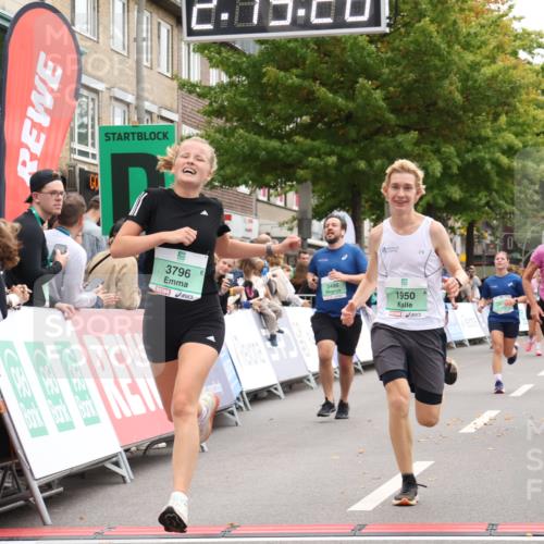21.09.2025 - PSD Bank Halbmarathon Strokosch-Dieckow http://msf.ph/oto/8932443 21.09.2025 12:18:50 Ziel 1950, 2959, 2973, 2974, 3486, 3563, 3752, 3796 meine-sportfotos.de