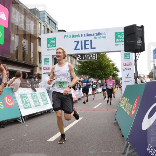 21.09.2025 - PSD Bank Halbmarathon Strokosch-Dieckow http://msf.ph/oto/8932454 21.09.2025 12:18:51 Ziel 1050, 1950, 2959, 2973, 2974, 3486, 3563, 3752, 3796 meine-sportfotos.de