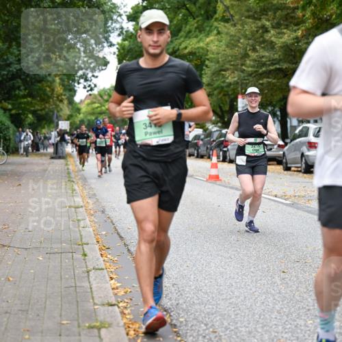 21.09.2025 - PSD Bank Halbmarathon Dr. Thomas Lammeyer http://msf.ph/oto/8932469 21.09.2025 10:52:16 Laufen 34, 3215, 1100 meine-sportfotos.de