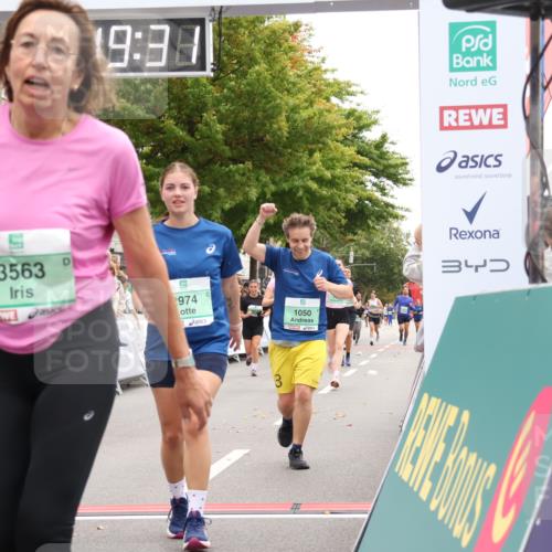 21.09.2025 - PSD Bank Halbmarathon Strokosch-Dieckow http://msf.ph/oto/8932473 21.09.2025 12:18:54 Ziel 1050, 1637, 1638, 1950, 2973, 2974, 3486, 3563, 3752, 3796 meine-sportfotos.de