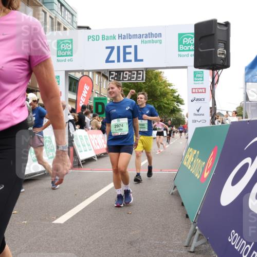 21.09.2025 - PSD Bank Halbmarathon Strokosch-Dieckow http://msf.ph/oto/8932484 21.09.2025 12:18:56 Ziel 1050, 1637, 1638, 1950, 2973, 2974, 3282, 3486, 3563, 3752, 3796 meine-sportfotos.de