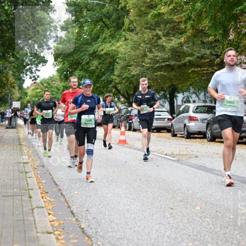 21.09.2025 - PSD Bank Halbmarathon Dr. Thomas Lammeyer http://msf.ph/oto/8932498 21.09.2025 10:52:23 Laufen 3259, 1208, 3171, 2869 meine-sportfotos.de