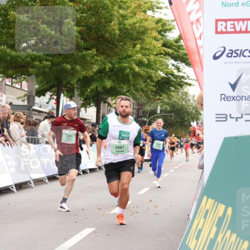 21.09.2025 - PSD Bank Halbmarathon Strokosch-Dieckow http://msf.ph/oto/8932572 21.09.2025 12:19:22 Ziel 1294, 2002, 2981, 3293, 3582, 3977 meine-sportfotos.de