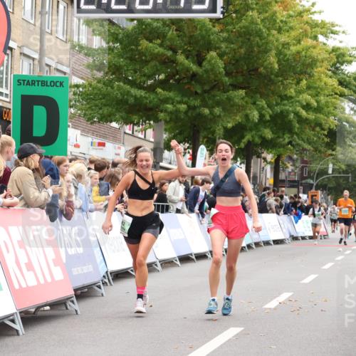 21.09.2025 - PSD Bank Halbmarathon Strokosch-Dieckow http://msf.ph/oto/8932639 21.09.2025 12:19:38 Ziel 1142, 3423, 3662, 3663, 3720 meine-sportfotos.de