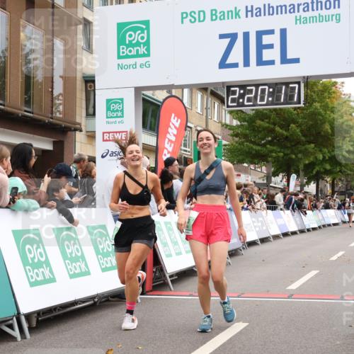 21.09.2025 - PSD Bank Halbmarathon Strokosch-Dieckow http://msf.ph/oto/8932650 21.09.2025 12:19:40 Ziel 1142, 3423, 3662, 3663 meine-sportfotos.de